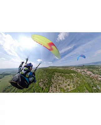 Panoráma és adrenalin – tandem siklóernyős kaland 2 fő részére