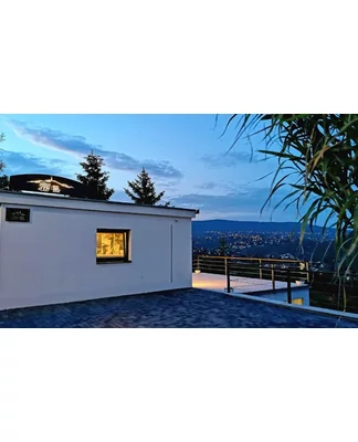 Privát wellness, mesés panoráma – Kettesben a Villa46-ban