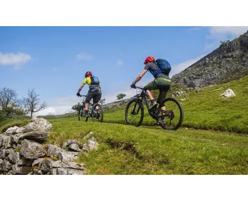 Páros e-bike túra a Dunakanyar egyik legszebb útvonalán, Dunakanyar Kerékpár