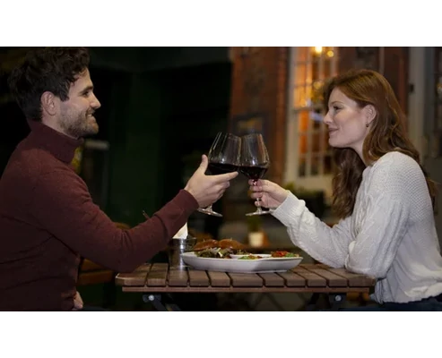 Borkóstolós vacsora aperitiffel egy százéves sváb présház falai között