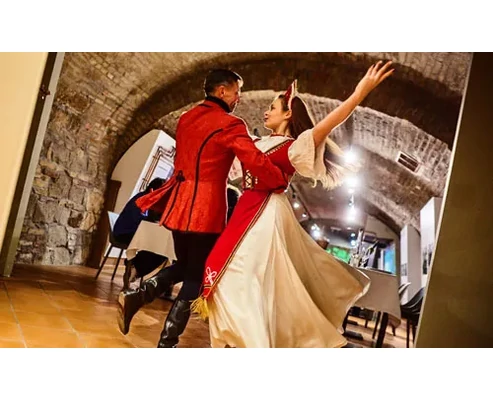 3 fogásos vacsora folklór előadással a Gastro Cellárban