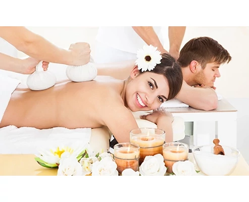 Páros megújulás kókuszolajjal – a Kesorn Thai Massage szalonjaiban! 