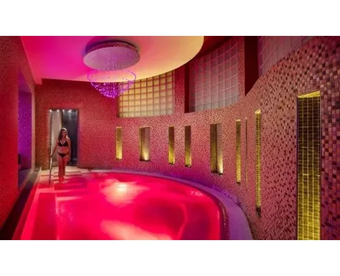Páros luxus wellness élmény a Kristály Imperial Hotel****-ben