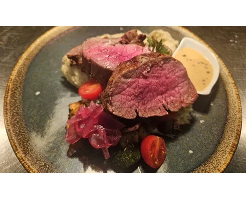 Prémium steakvacsora kettesben, pezsgővel a Libamáj Bistroban, Libamáj Brunch&Hungarian Bistro
