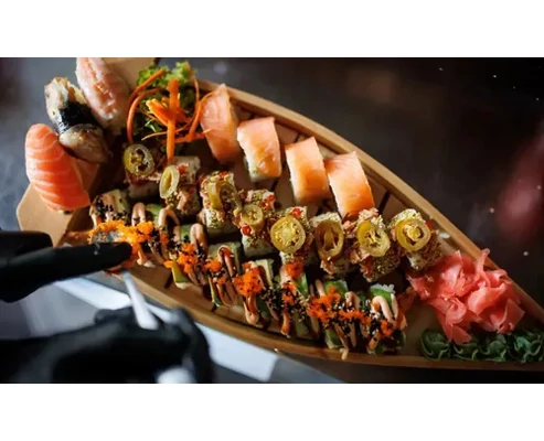 Ázsiai gasztroélmény prémium sushi hajóval a Balaton partján