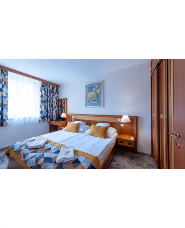 Wellnesspihenés a Hévízi-tó közelében a Hotel Palace****-ban