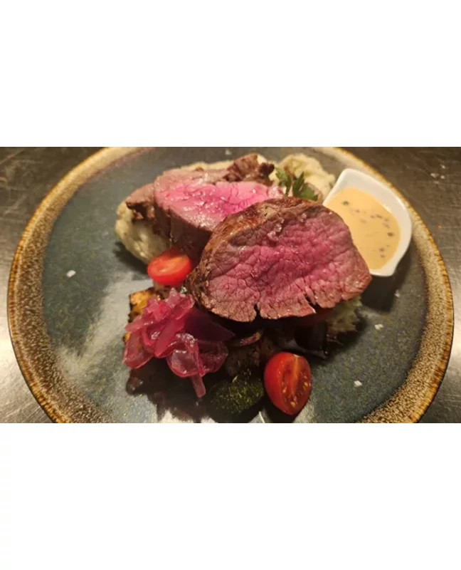 Prémium steakvacsora kettesben, pezsgővel a Libamáj Bistroban, Libamáj Brunch&amp;Hungarian Bistro