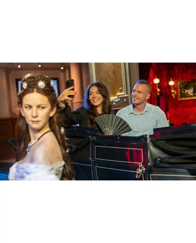 Belépő 2 főre a sztárok világába – Élmények a Madame Tussauds Budapest kiállításon 