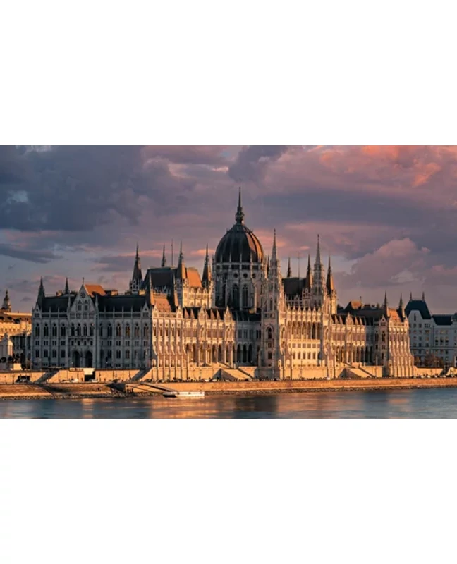 Országház-látogatás 3 fő részére – ikonikus élmény Budapest szívében