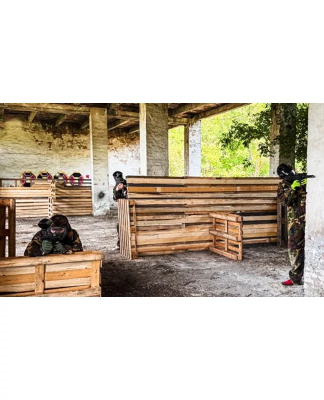 Paintball csata az egykori katonai bázison Vácon, max. 8 fő részére, Vác Paintball