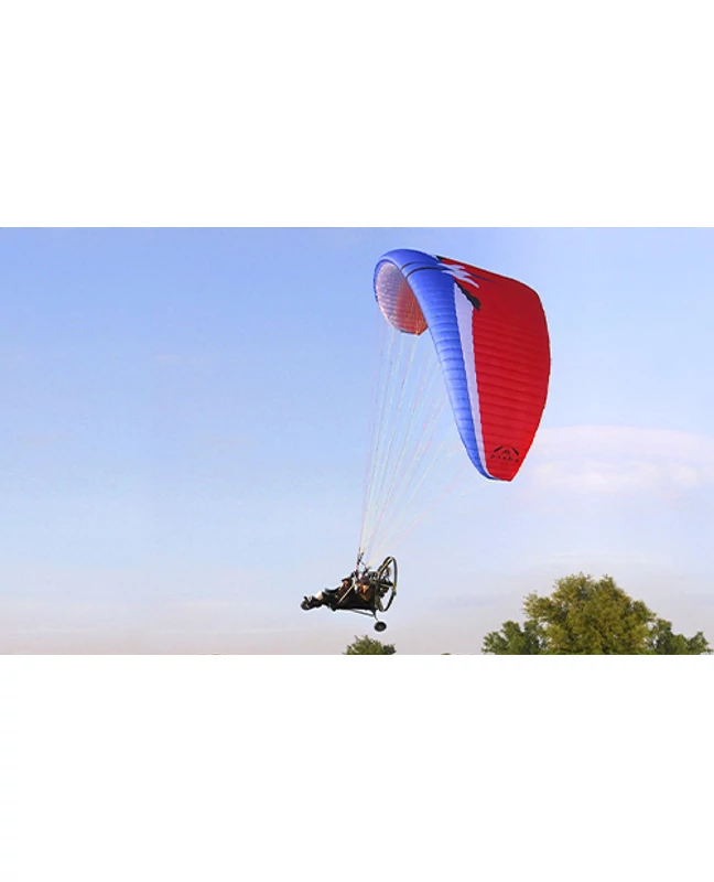 Tandem motoros siklóernyőzés videófelvétellel