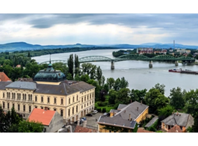 Esztergomi Boszorkány História szabadtéri szabadulószoba
