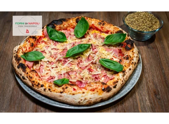 Nápolyi pizza limonádéval a Forni di Napoli Bazilikában, 2 fő részére