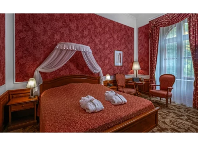 Királyi pihenés a kastély falai között félpanzióval a Kastélyhotel Sasvár-ban