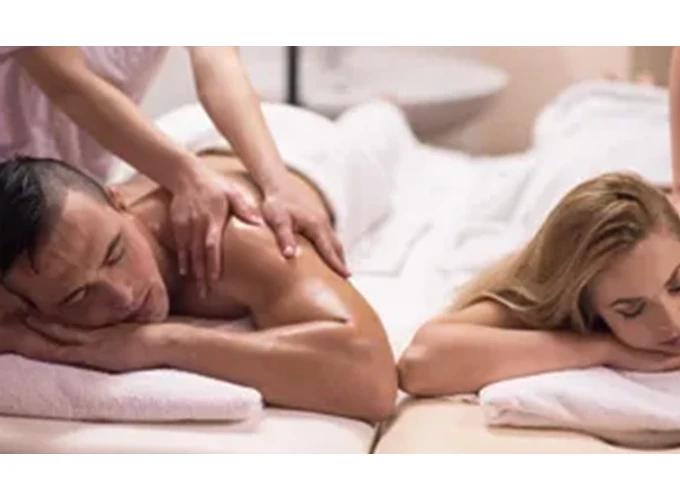 Páros lazulás az aromaterápia erejével – a Kesorn Thai Massage szalonjaiban! 