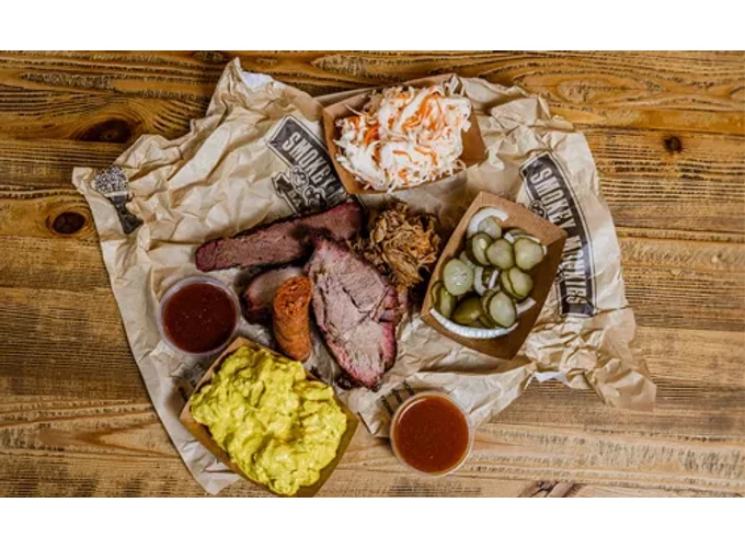 Amerikai BBQ élmény 2 fogásban a belvárosban, a Smokey Monkiesban