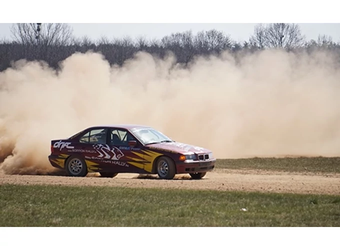 BMW Drifttaxi - 4,5 km-es rally élmény utasként!