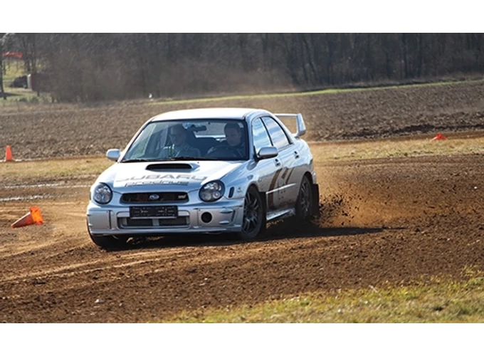 6 km Mitsubishi Evo Lancer tesztvezetés + 3 km drifttaxi