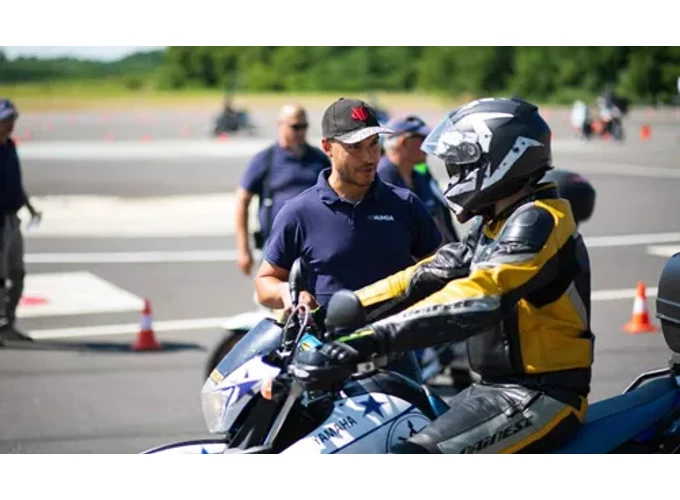Motoros egykerekezés tréning – 5 órában, profiktól