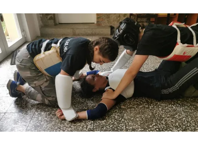 Tanuljatok önvédelmet együtt – 2 alkalmas szülő és gyerek oktatás