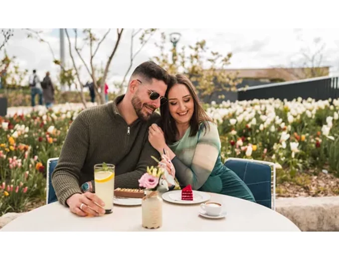 Közös brunch a Citadella Kávézóban, Budapest panorámájával, Citadella Kávézó