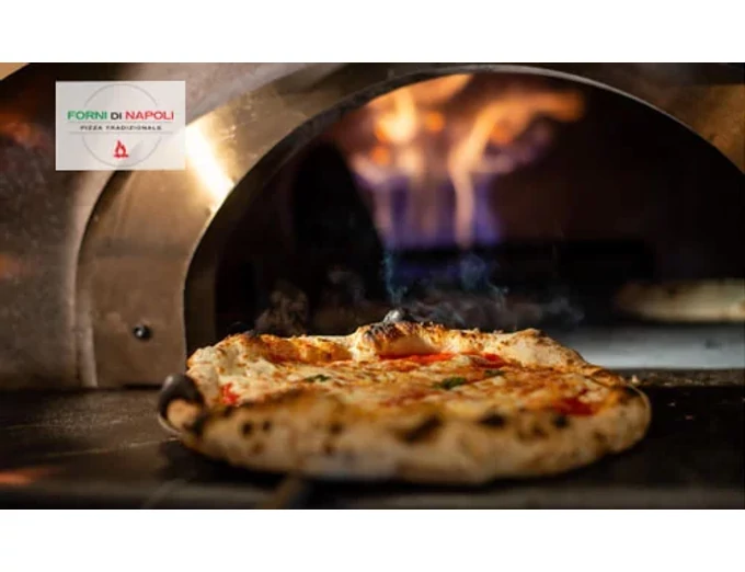 Egy falat Nápoly - 2 pizza limonádéval a Forni di Napoli-ban