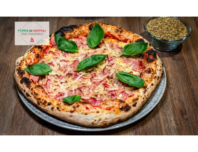 Nápolyi pizza limonádéval a Forni di Napoli Bazilikában, 2 fő részére