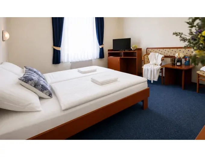 2 napos Páros Deluxe a Hotel Imperialban