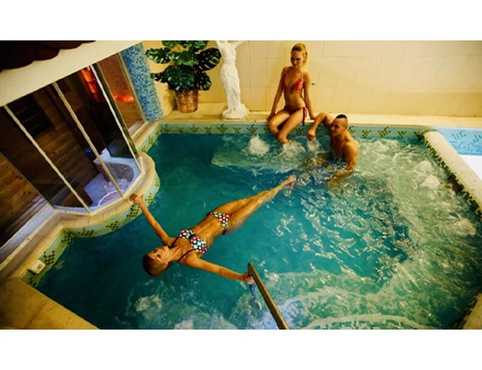 Páros Wellness kikapcsolódás a Hotel Korona Eger-ben