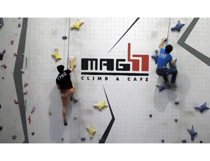 Páros mászóélmény komplett felszerelés bérléssel a MAG47-ben, MAG47 Climb & Cafe