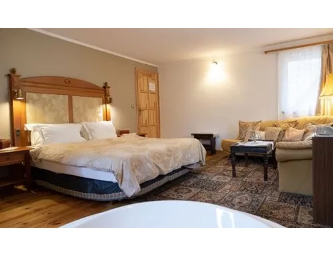 2 nap, 1 éj reggelivel superior szobában a Nomád Hotel & Glampingben