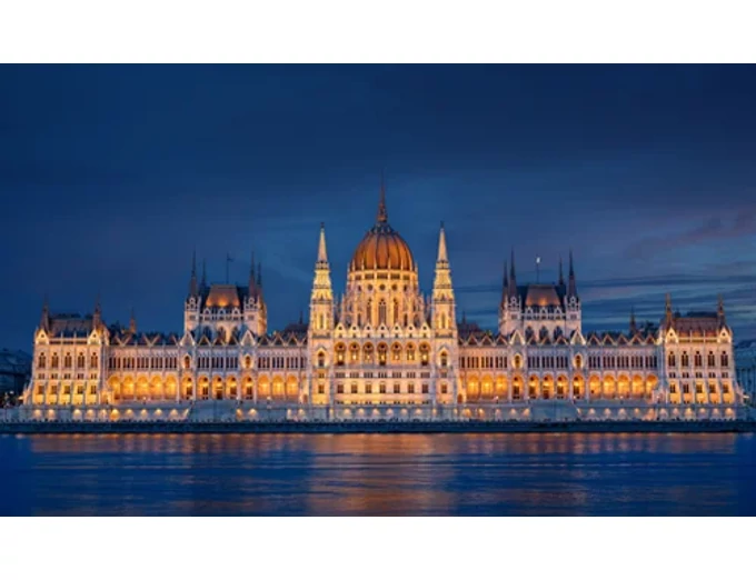Országház-látogatás 2 fő részére – ikonikus élmény Budapest szívében