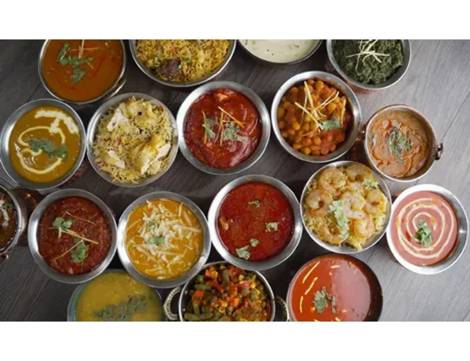 3 fogásos indiai ízutazás a Tandoori Hummus Plate Étteremben