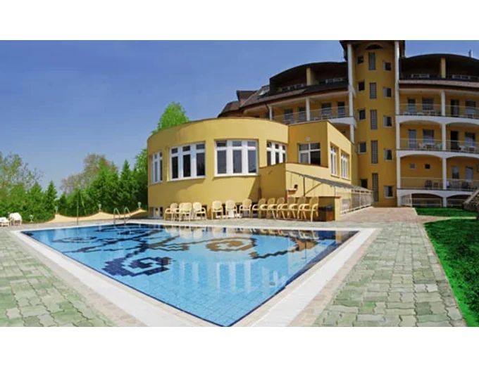 Wellness éjszaka masszázzsal a Venus hotelben, 2 fő részére