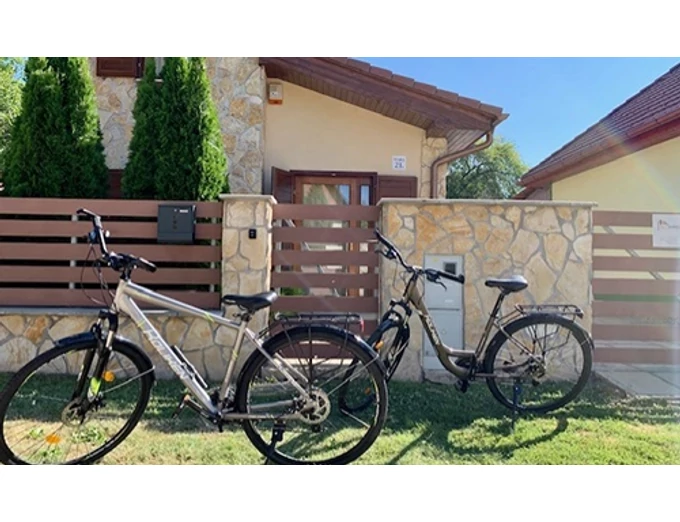 Páros feltöltődés a Szelidi-tó partján a Villa Baraccában